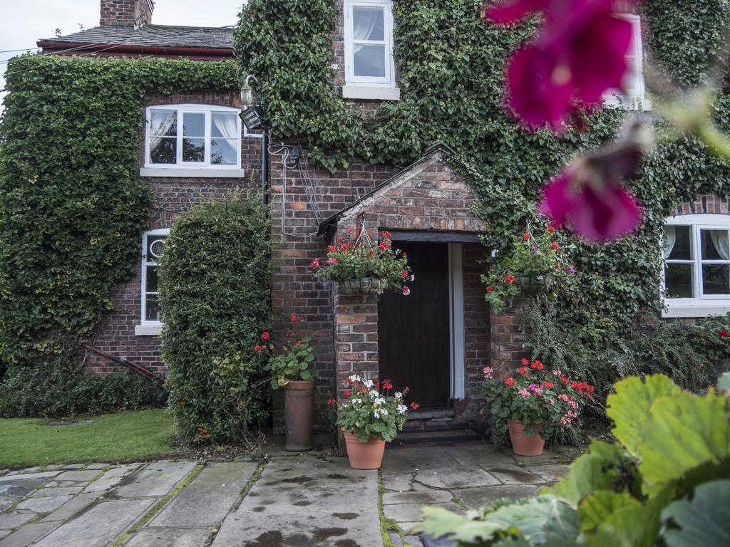 Ash Farm Country House Little Bollington Exteriér fotografie