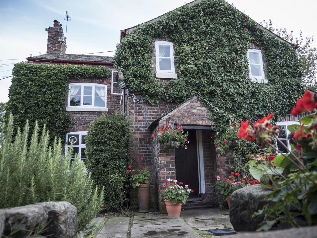 Ash Farm Country House Little Bollington Exteriér fotografie
